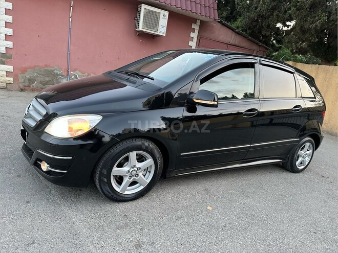 Mercedes B 170 2009, 146,000 km - 1.7 l - Sumqayıt