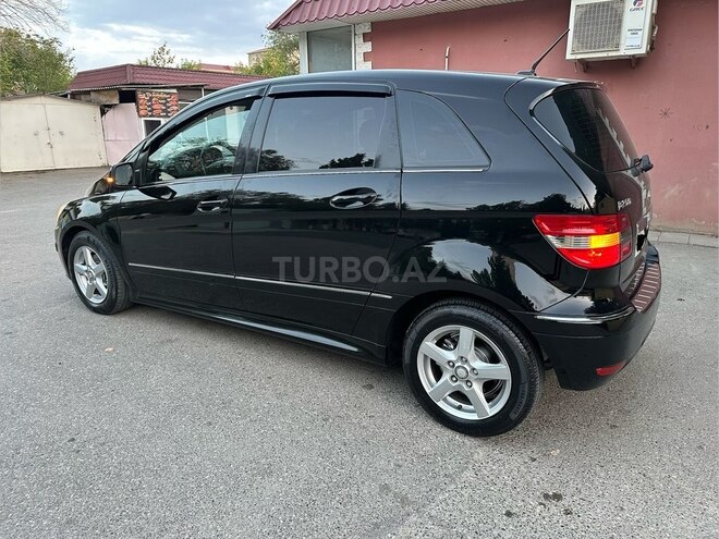 Mercedes B 170 2009, 146,000 km - 1.7 l - Sumqayıt