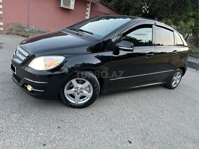 Mercedes B 170 2009, 146,000 km - 1.7 l - Sumqayıt