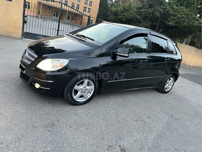 Mercedes B 170 2009, 146,000 km - 1.7 l - Sumqayıt