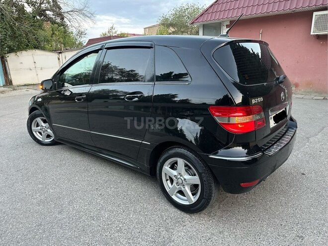 Mercedes B 170 2009, 146,000 km - 1.7 l - Sumqayıt