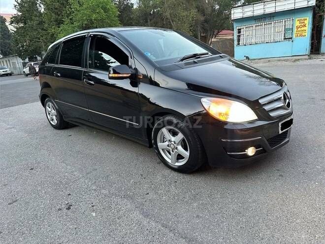 Mercedes B 170 2009, 146,000 km - 1.7 l - Sumqayıt