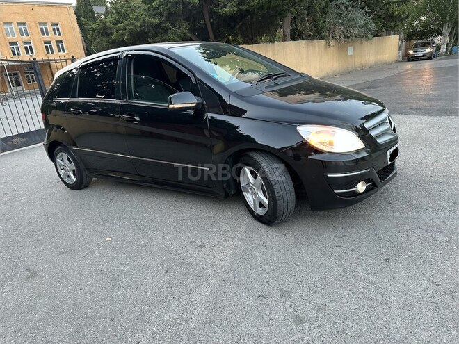Mercedes B 170 2009, 146,000 km - 1.7 l - Sumqayıt