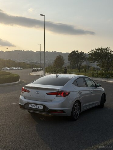 Hyundai Elantra 2019, 60,207 km - 2.0 l - Bakı