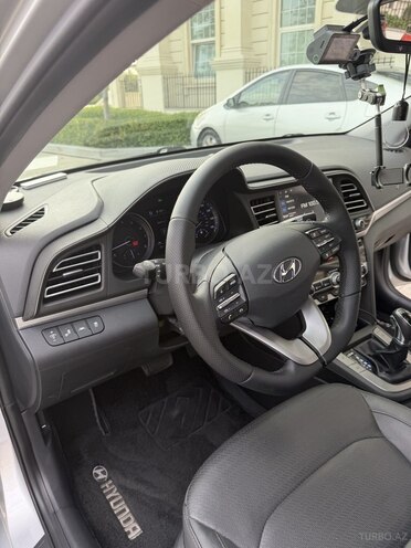 Hyundai Elantra 2019, 60,207 km - 2.0 l - Bakı