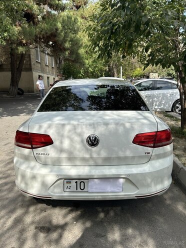 Volkswagen Passat 2016, 230,000 km - 2.0 л - Bakı