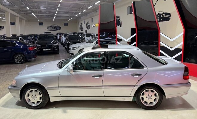 Mercedes C 230 1999, 215,000 km - 2.3 l - Sumqayıt