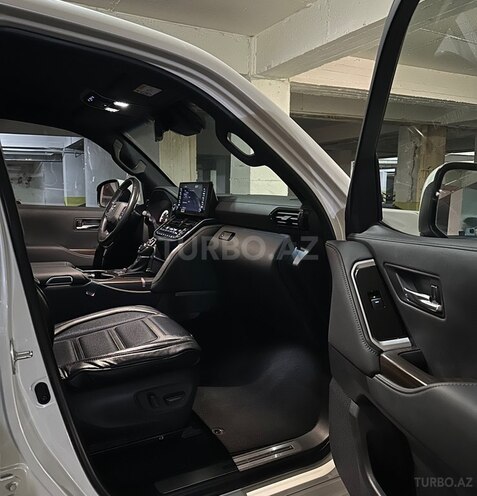 Toyota Land Cruiser 2022, 7,000 km - 3.5 l - Bakı