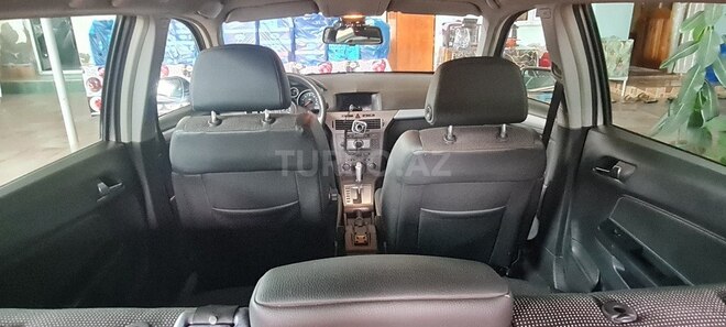 Opel Astra 2006, 433,000 km - 1.9 l - Tovuz