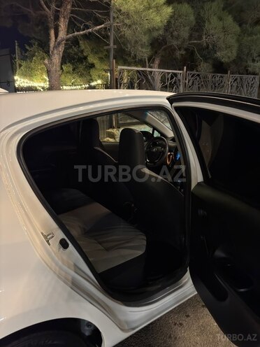Toyota Aqua 2019, 140,000 km - 1.5 l - Bakı
