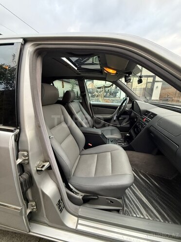 Mercedes C 180 1998, 123,456 km - 1.8 l - Quba
