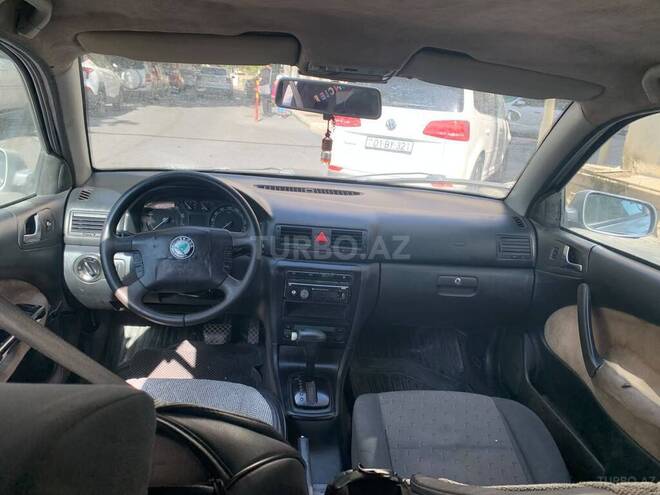 Skoda Octavia 2005, 290,000 km - 1.8 l - Bakı