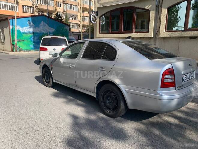 Skoda Octavia 2005, 290,000 km - 1.8 l - Bakı