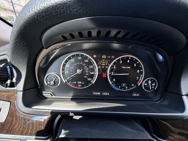 BMW 528 2015, 124,000 km - 2.0 л - Bakı