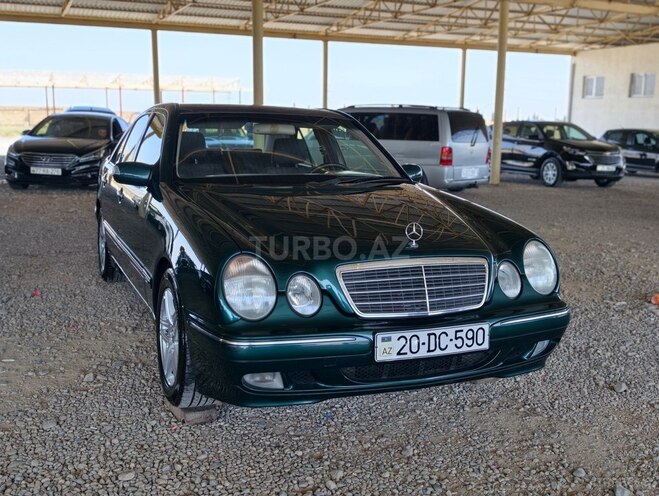 Mercedes E 240 1999, 237,000 km - 2.4 l - Gəncə