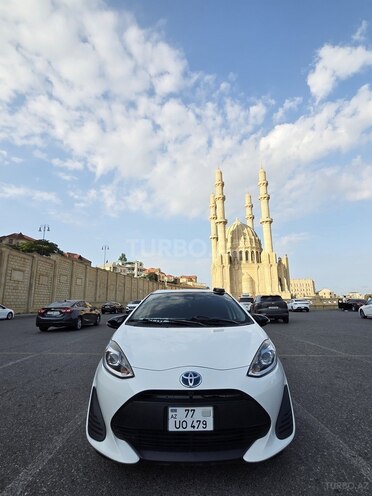 Toyota Aqua 2018, 251,650 km - 1.5 l - Bakı