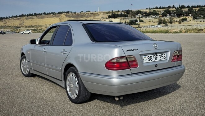 Mercedes E 280 1996, 475,000 km - 2.8 l - Bakı