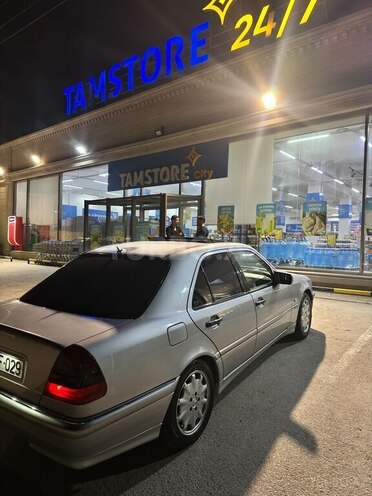 Mercedes C 240 1997, 294,440 km - 2.4 l - Beyləqan