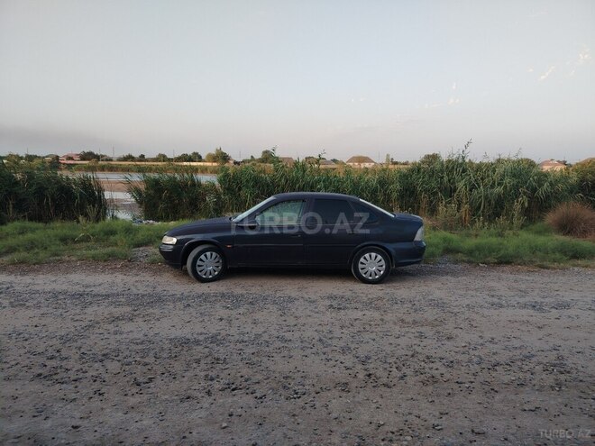 Opel Vectra 1996, 238,000 km - 1.6 л - Kürdəmir