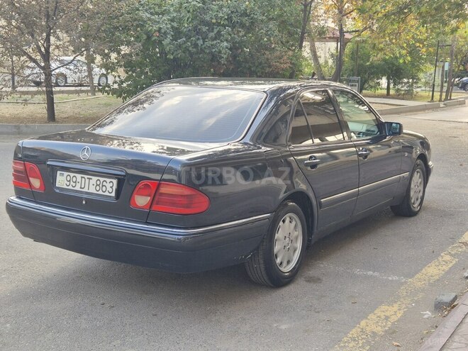 Mercedes E 240 1999, 343,687 km - 2.4 л - Bakı