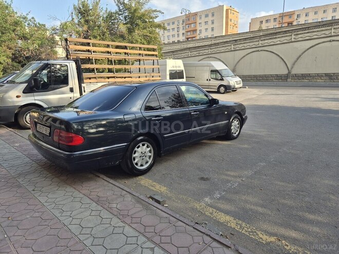 Mercedes E 240 1999, 343,687 km - 2.4 л - Bakı