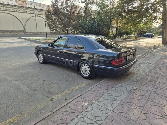 Mercedes E 240 1999, 343,687 km - 2.4 л - Bakı