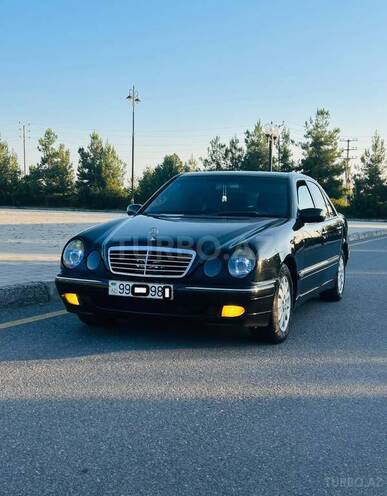 Mercedes E 220 2000, 456,870 km - 2.2 l - Ağdaş