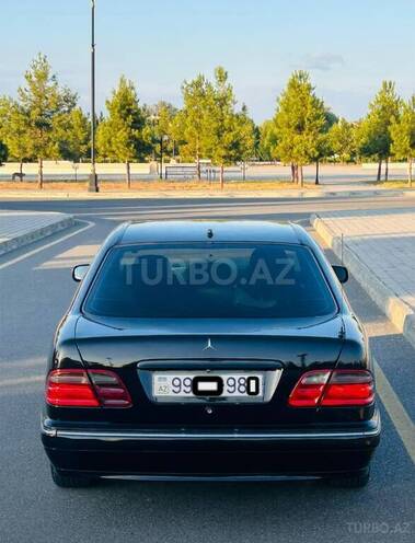 Mercedes E 220 2000, 456,870 km - 2.2 l - Ağdaş