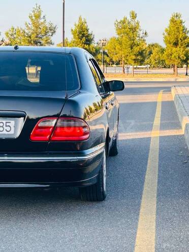 Mercedes E 220 2000, 456,870 km - 2.2 l - Ağdaş