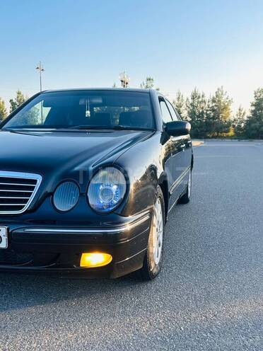 Mercedes E 220 2000, 456,870 km - 2.2 l - Ağdaş