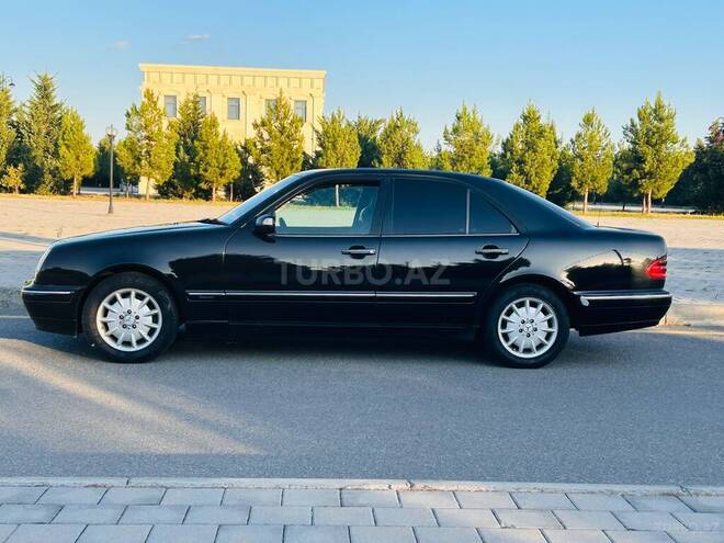 Mercedes E 220 2000, 456,870 km - 2.2 l - Ağdaş