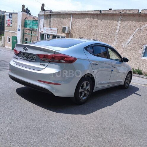 Hyundai Avante 2017, 199,000 km - 1.6 l - Bakı