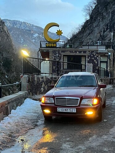 Mercedes C 230 1997, 332,580 km - 2.3 l - Qusar
