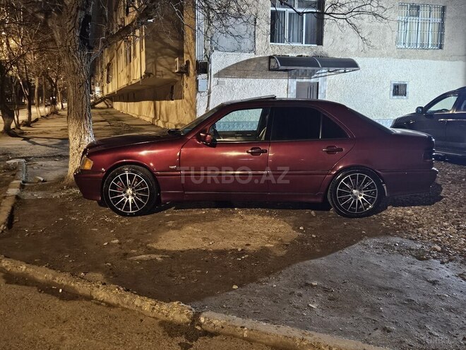 Mercedes C 230 1997, 332,580 km - 2.3 l - Qusar