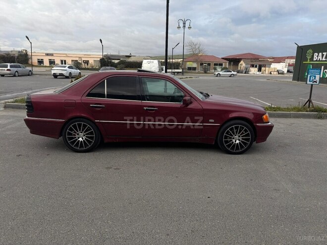 Mercedes C 230 1997, 332,580 km - 2.3 l - Qusar