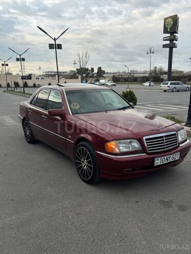 Mercedes C 230 1997, 332,580 km - 2.3 l - Qusar