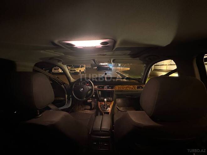 BMW 325 2005, 250,000 km - 2.5 l - Bakı