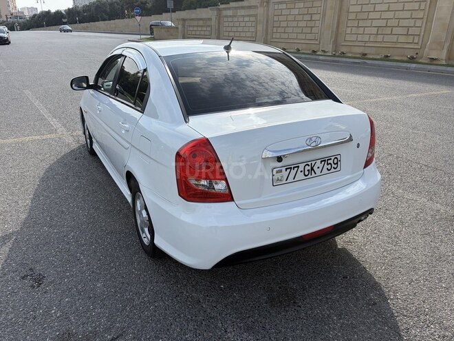 Hyundai Verna 2010, 220,000 km - 1.5 l - Bakı