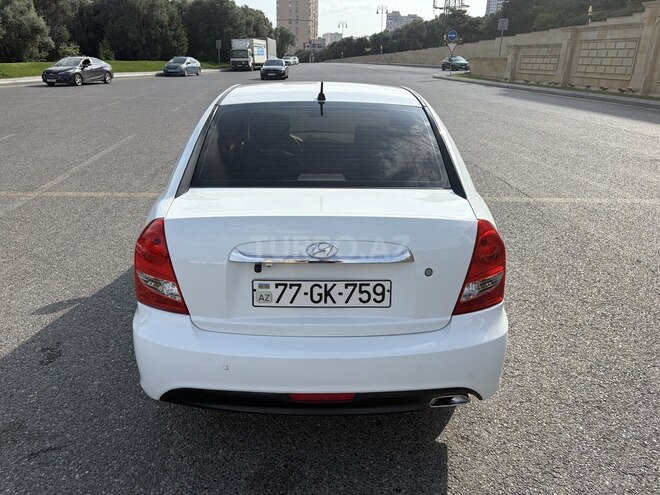 Hyundai Verna 2010, 220,000 km - 1.5 l - Bakı