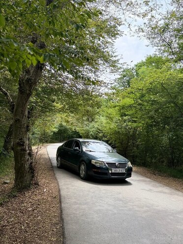 Volkswagen Passat 2006, 388,000 km - 2.0 l - Bakı