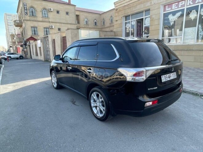 Mitsubishi Outlander 2014, 266,000 km - 2.4 l - Bakı