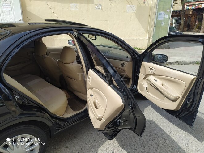 Nissan Sunny 2006, 370,000 km - 1.6 l - Bakı