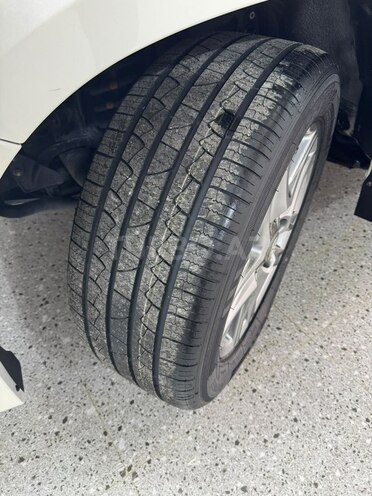 Toyota Land Cruiser 2011, 179,000 km - 4.0 l - Gəncə