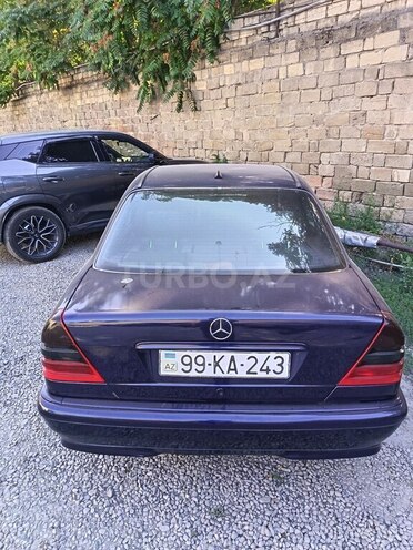 Mercedes C 220 2000, 376,000 km - 2.2 l - Bakı