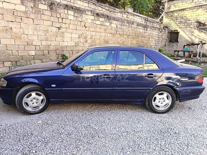 Mercedes C 220 2000, 376,000 km - 2.2 l - Bakı
