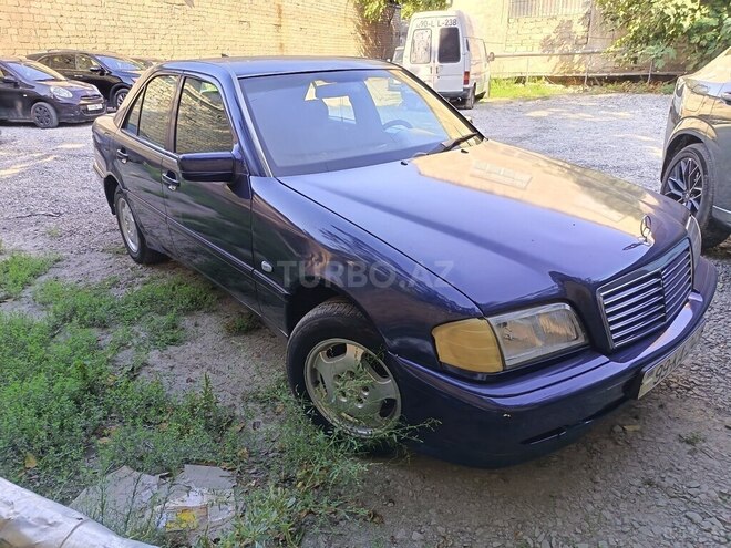Mercedes C 220 2000, 376,000 km - 2.2 l - Bakı