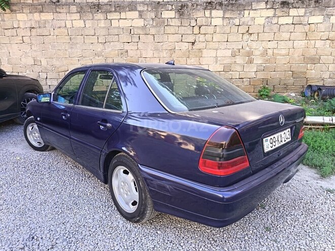 Mercedes C 220 2000, 376,000 km - 2.2 l - Bakı