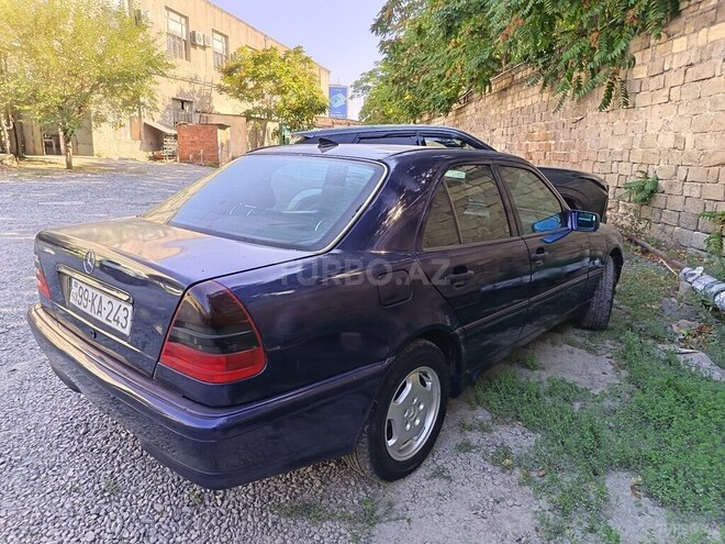 Mercedes C 220 2000, 376,000 km - 2.2 l - Bakı