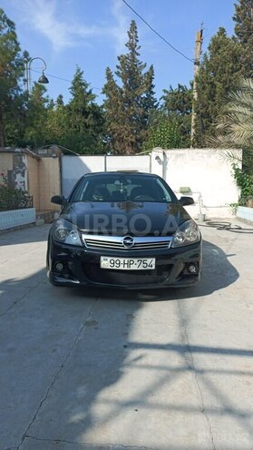Opel Astra 2008, 200,000 km - 1.8 l - Ucar