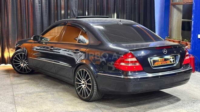 Mercedes E 240 2002, 265,100 km - 2.6 l - Sumqayıt